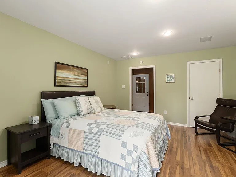 1072 Papenberg Ln — Photo 19