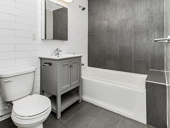 5th image of 96 Steuben St APT 6A