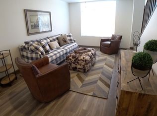 708 SE 6th St #17, Des Moines, IA 50309