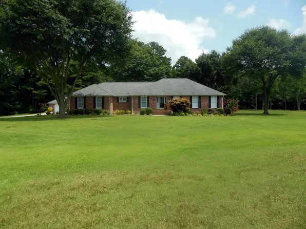 606 Celia Dr SE, Hartselle, AL 35640