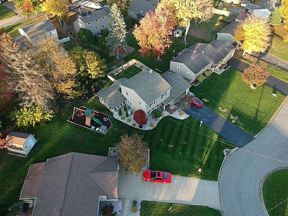 3rd image of 48 Mary Ann Ln