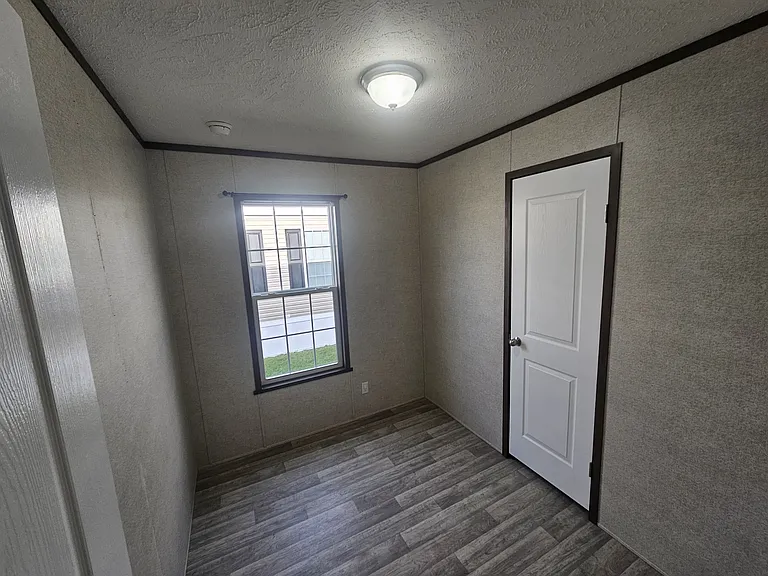 12 W Acree Dr — Photo 5