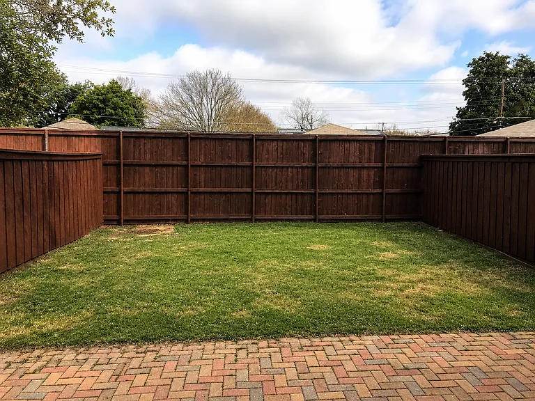 1216 Plaza Way — Photo 11