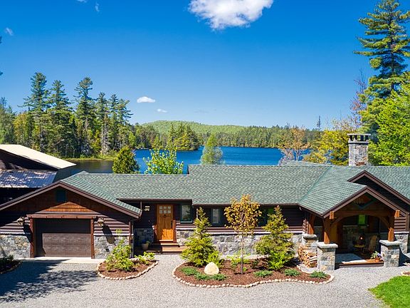 3rd image of 36 Bay Ln
