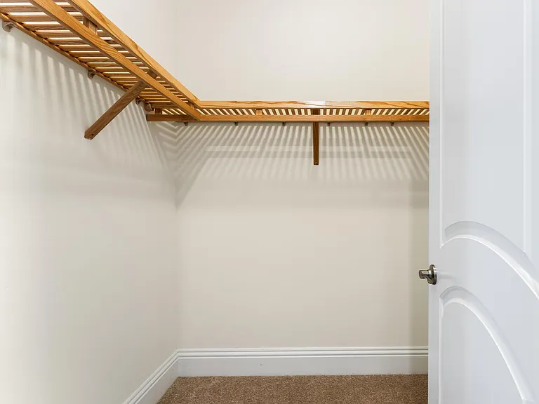 259 SE Calmo Cir — Photo 42