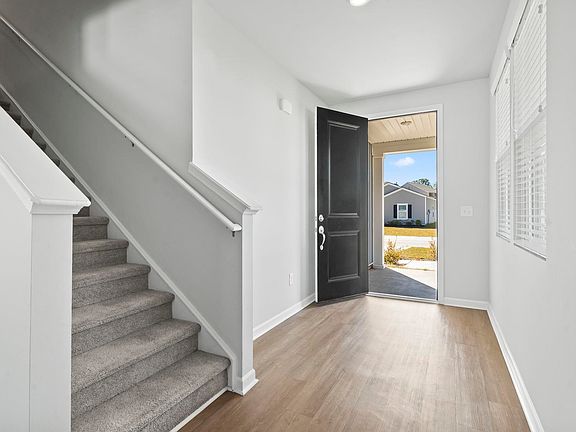5th image of 78 S Reindeer Rd.