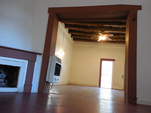 Living room - viewed from bedroom