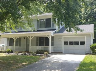 5315 Summerwood Dr, Greensboro, NC 27455