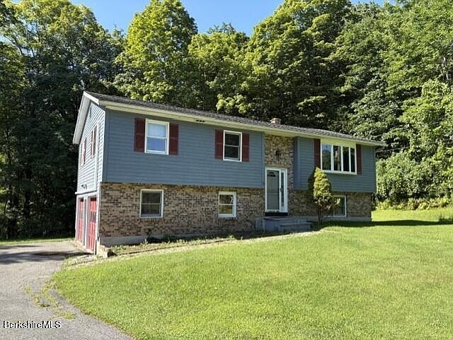 1st image of 78 Oakhurst Ave