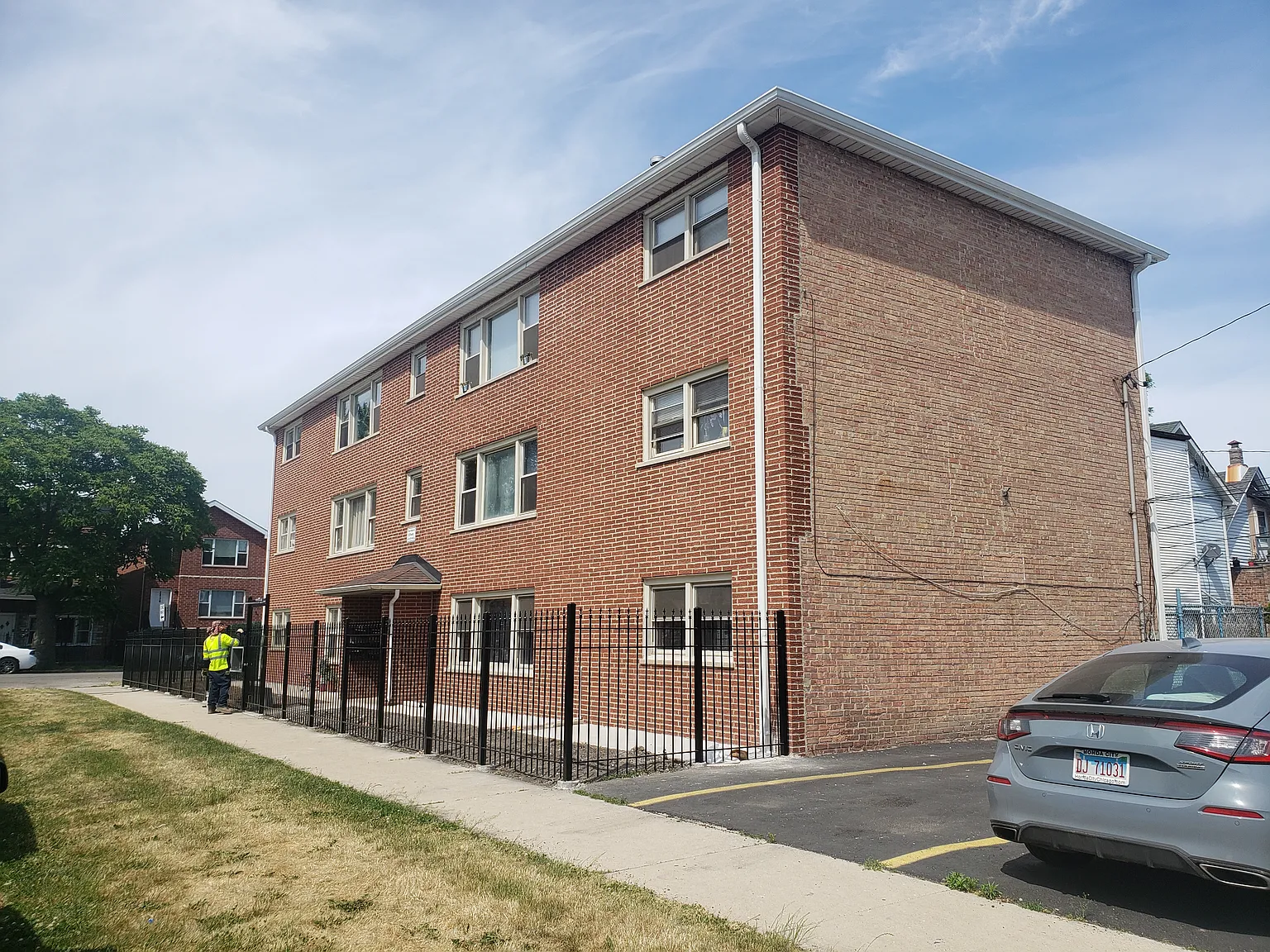 2 bed, 1000 sqft, $1,450 — Photo 1