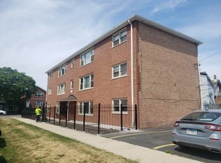 2857 W 38th St Fl 3rd, Chicago, IL 60632