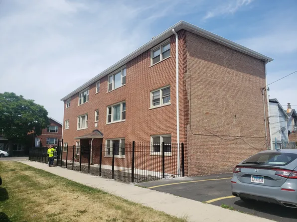 2857 W 38th St Fl 3rd, Chicago, IL 60632