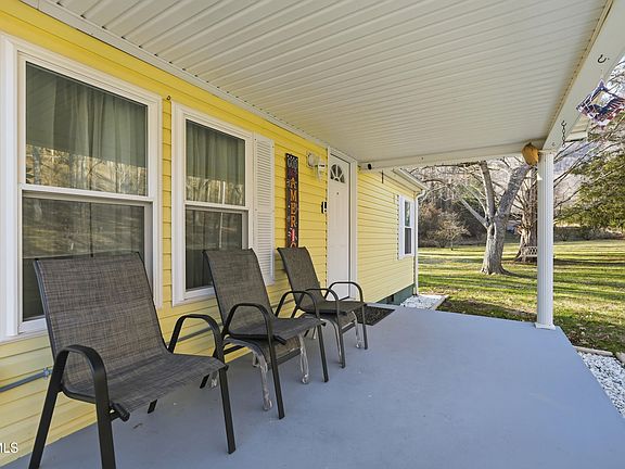 4th image of 3311 Rebecca Rd