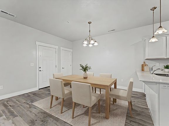 3rd image of 3984 W 1850 N #102