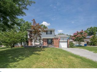 2205 Chestnut Hill Dr, Cinnaminson, NJ 08077