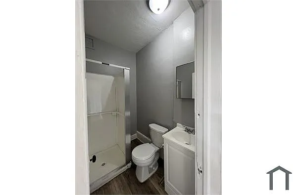 Building Photo - 8707 Clark Ave #2