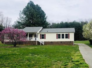 1482 Fishburn Mountain Rd, Rocky Mount, VA 24151