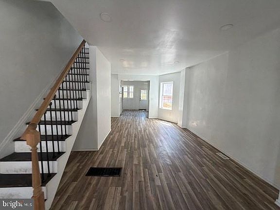 2nd image of 123 N Salford St