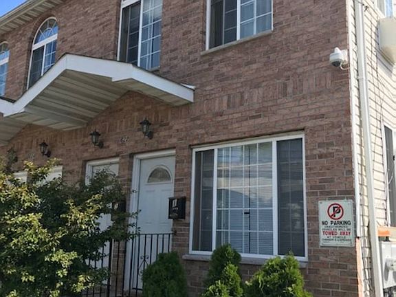 2nd image of 622 Gipson St