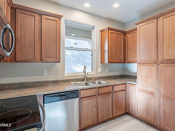 2nd image of 113 N 87TH Avenue
