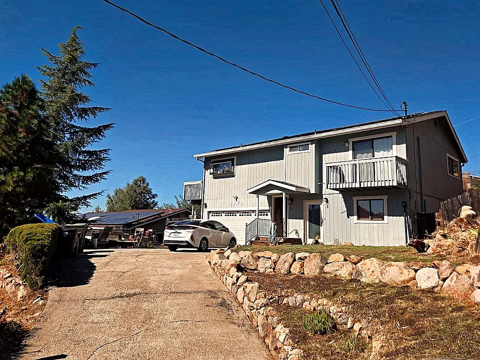 6870 Echo Dr