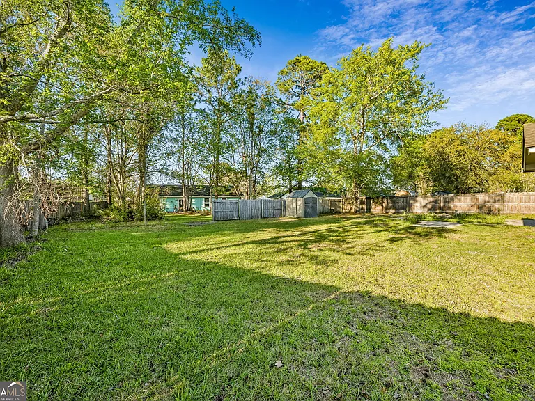 132 Woodvalley Dr — Photo 42
