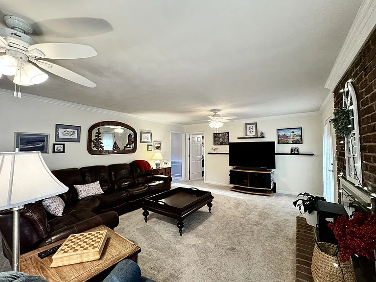 930 Forest Lakes Dr — Photo 17