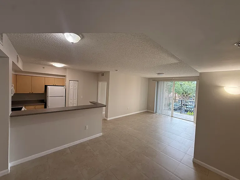 7980 N Nob Hill Rd #205 — Photo 23