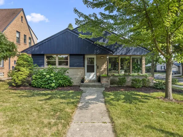 2800 N Hartung AVENUE, Milwaukee, WI 53210