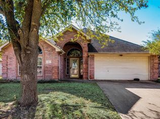 521 Brazos St, Forney, TX 75126