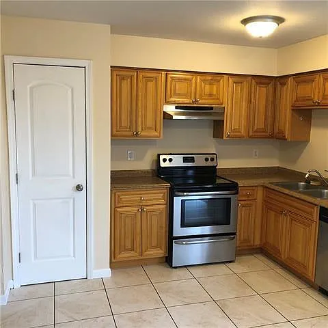Building Photo - 312 River Ridge Dr #A