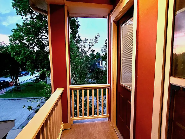 855 Mathis St — Photo 11