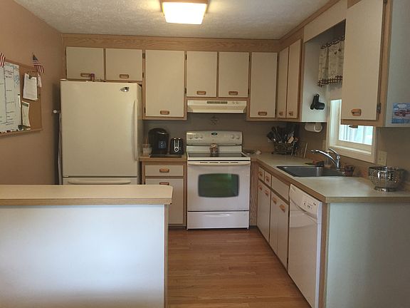 5th image of 148 Winterwood Dr