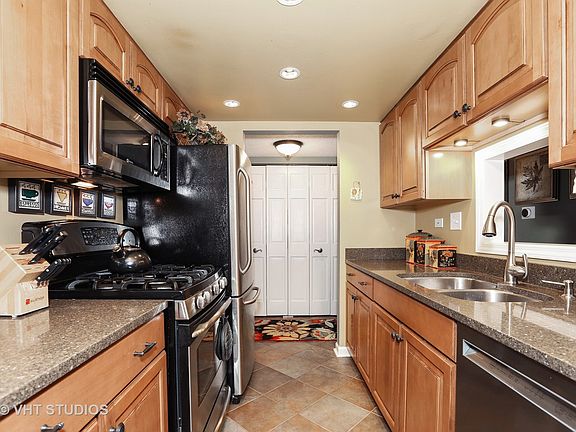 4th image of 8000 Woodglen Ln APT 205