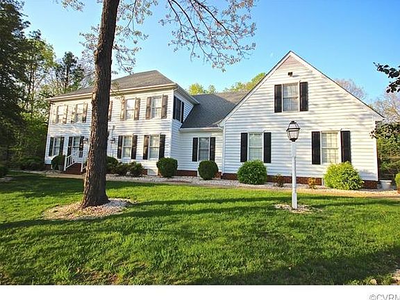 2nd image of 7020 Hartford Oaks Ct