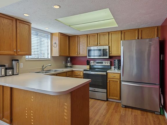 2nd image of 5549 W Joshua Cir