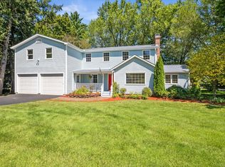 4 Kearns Cir, Granby, CT 06035