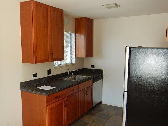 2nd image of 105 Belvedere Dr APT 3