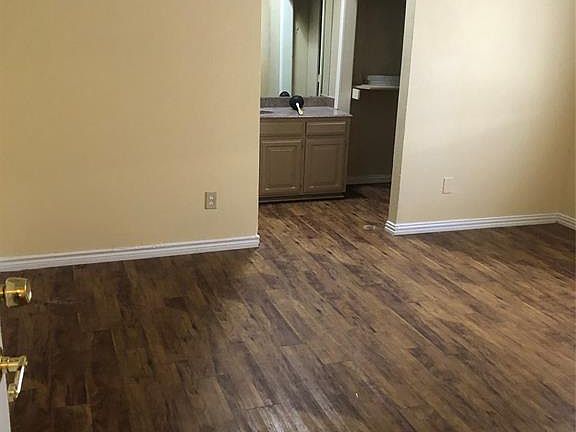 4th image of 11905 Garden Terrace Dr Unit 2