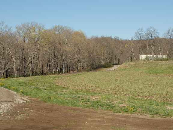 3rd image of 5561 Route 82