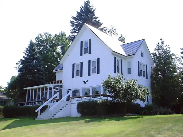75 Saint Lawrence Ave, Waddington, NY 13694