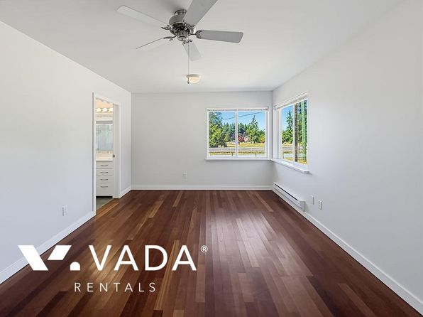 2 bedroom rental in Surrey — photo 9