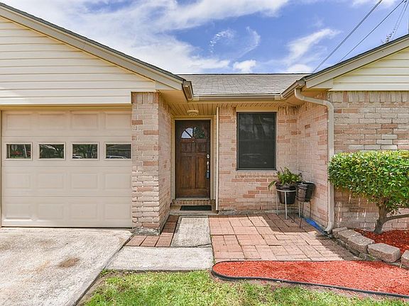 2nd image of 3727 Roseberry Dr