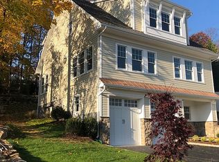 54 Nicholas Ave, Greenwich, CT 06831