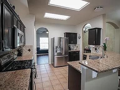 2nd image of 112 Rocky Cove Ln