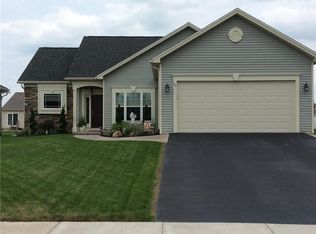 30 Camomile Ln, Rochester, NY 14626