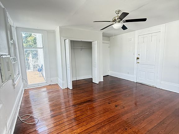 2nd image of 1737 Napoleon Ave #G