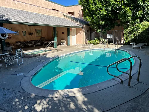 1126 Fairview Ave #210 Photo 1