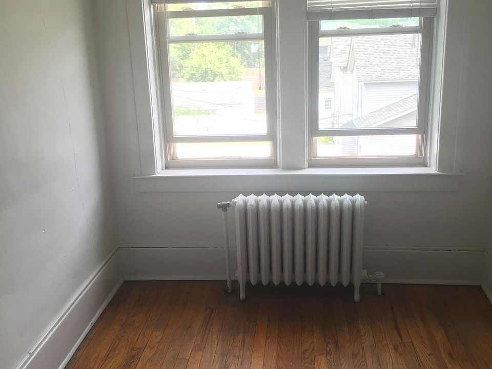 2nd image of 103 N Center St APT 10