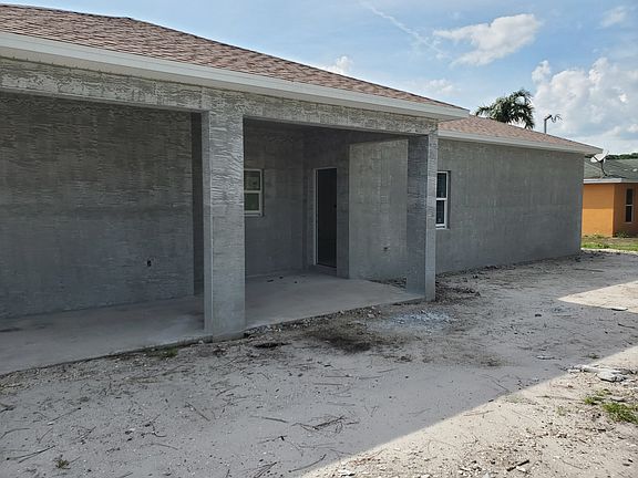 4th image of 3085 SW Vittorio St